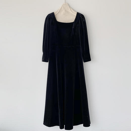 长款气质收腰黑色方领丝绒连衣裙 商品图2
