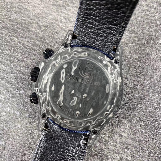 WWF新品发布：碳纤维迪通拿
与原装同重量，同材质，同尺寸完美复刻原版，碳壳碳后盖碳扣子，双生耳，市场唯一对版，超多配色满足你各种需求 商品图12