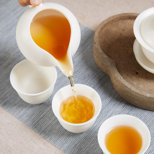 自家系列丨2017年 务本 白牡丹 650g砖 商品图6