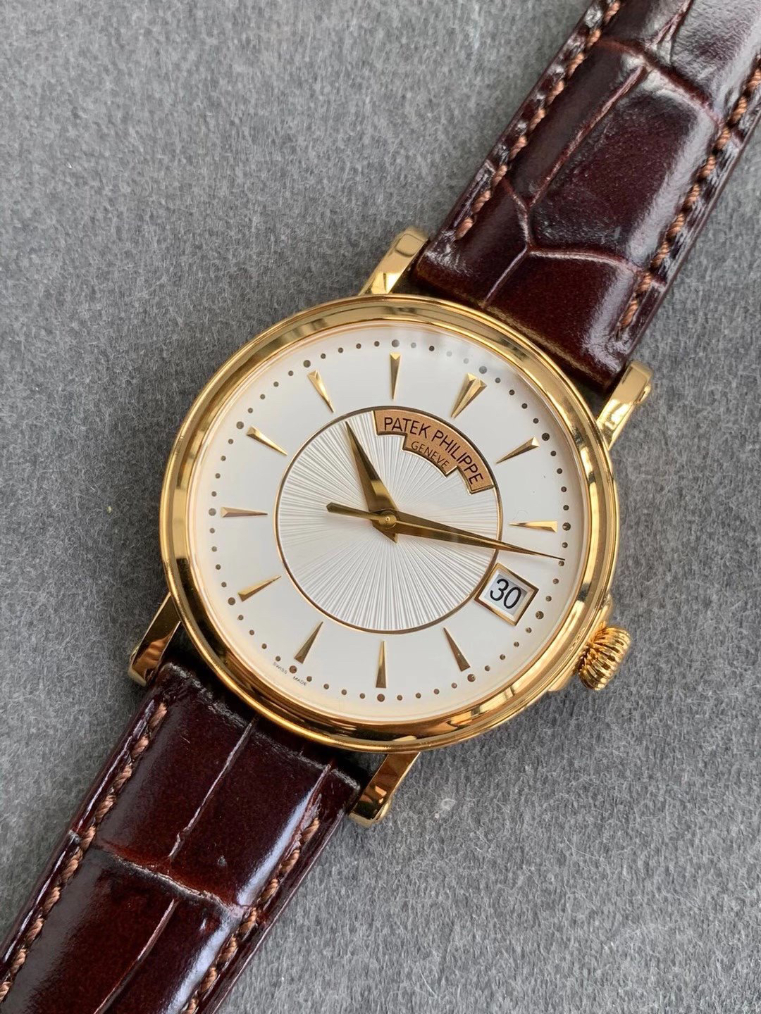 zf百达翡丽古典5153系列腕表,将官翻盖表,儒雅而至~!