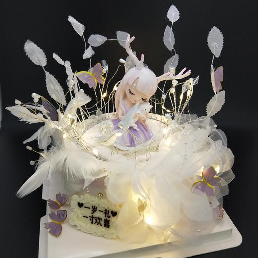 幽静之鹿精灵蛋糕 商品图0