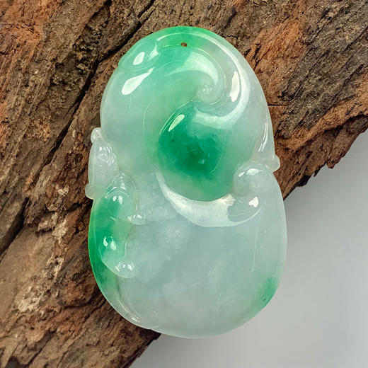 派瑞翡翠 翡翠挂件 糯种 飘翠 商品图0