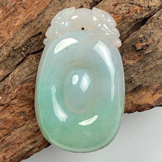 派瑞翡翠 翡翠挂件 糯冰种 飘翠 商品图0