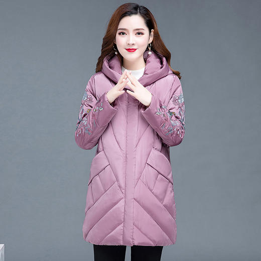 YWE  11413时尚绣花气质羽绒棉加厚保暖棉服 商品图2