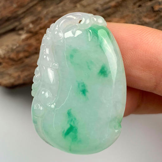 派瑞翡翠 翡翠挂件 糯种 飘绿花 商品图2