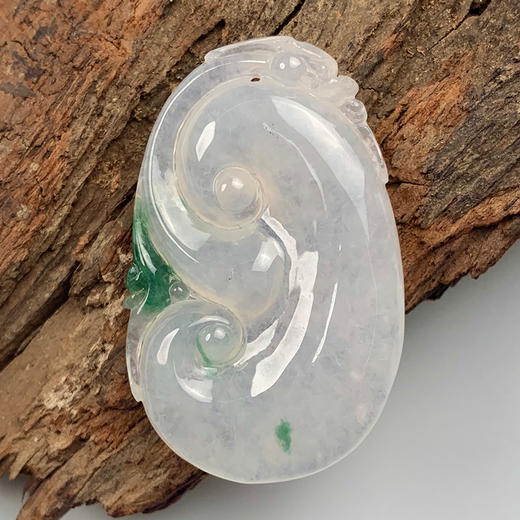 派瑞翡翠 翡翠挂件 糯冰种 飘蓝花 商品图0