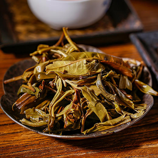 普洱生茶 | 紫金无量 2019年 无量幽谷 百年古树生茶（秋茶） 357g 商品图4