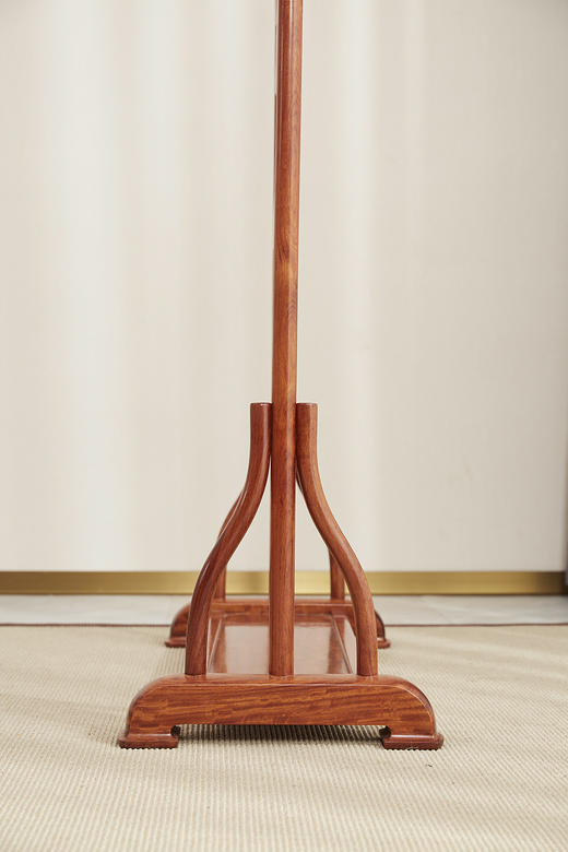 红桥红  家具严选  缅甸花梨（大果紫檀）  【126 明式简约 空灵衣帽架】 商品图10
