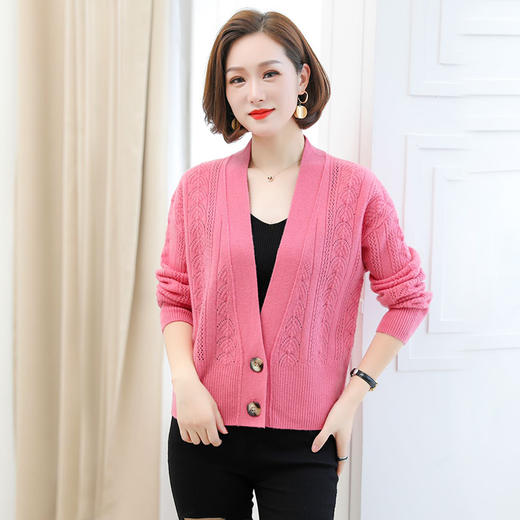 新款纯色V领针织开衫100%全羊毛短款外套2032-WX172-DB299 商品图3