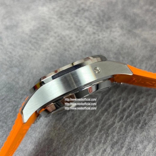 OM百达fei丽时尚手雷计时腕表5968A-001。内径40mm，直径42.2毫米，橡胶表带，透底，自动机械机芯，男士腕表 商品图8