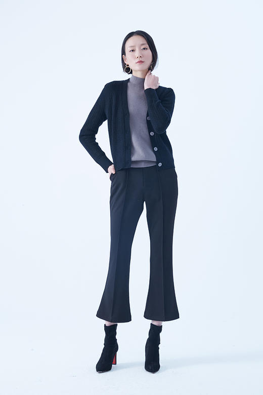 圣弗尔瑞 V领绞花女开衫 鄂尔多斯特色羊绒衫  100%羊绒 商品图0