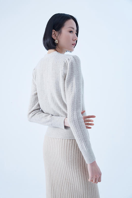 圣弗尔瑞 V领绞花女开衫 鄂尔多斯特色羊绒衫  100%羊绒 商品图6