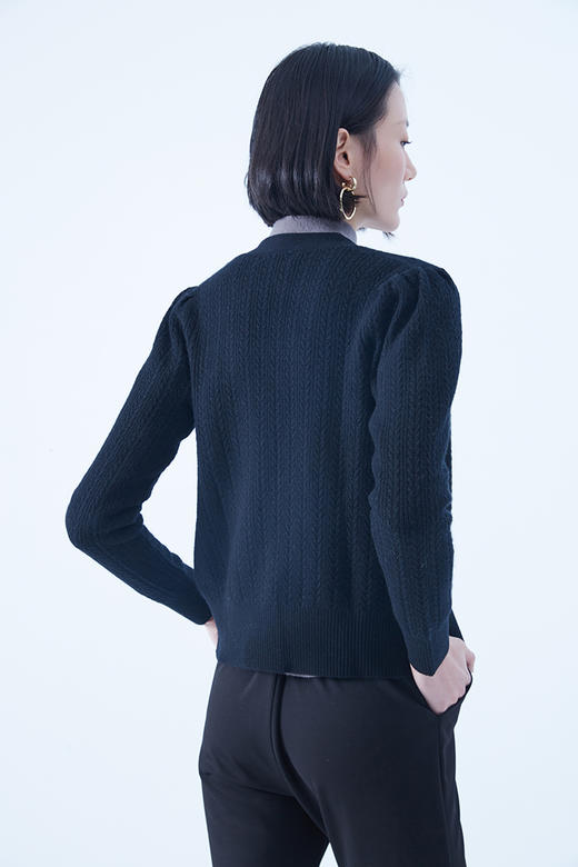 圣弗尔瑞 V领绞花女开衫 鄂尔多斯特色羊绒衫  100%羊绒 商品图2