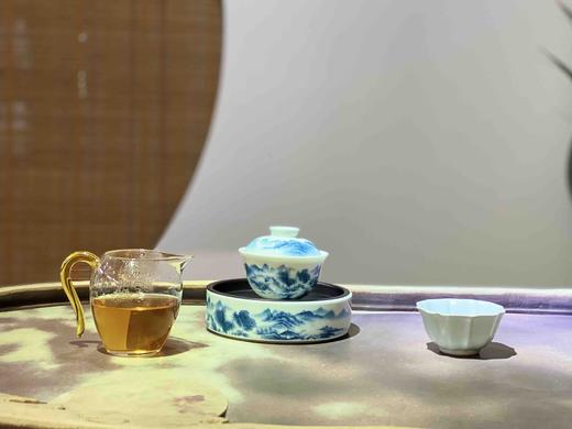 年货节｜福鼎白茶牛转乾坤生肖白茶（2021年牛年生肖白茶）选用2020年花香白牡丹为原料花香水甜，韵味悠长，美容养生，越陈越香，宜自饮、馈赠、收藏，一款走心的白茶，值得拥有！净含量：300g/饼，5饼 商品图3