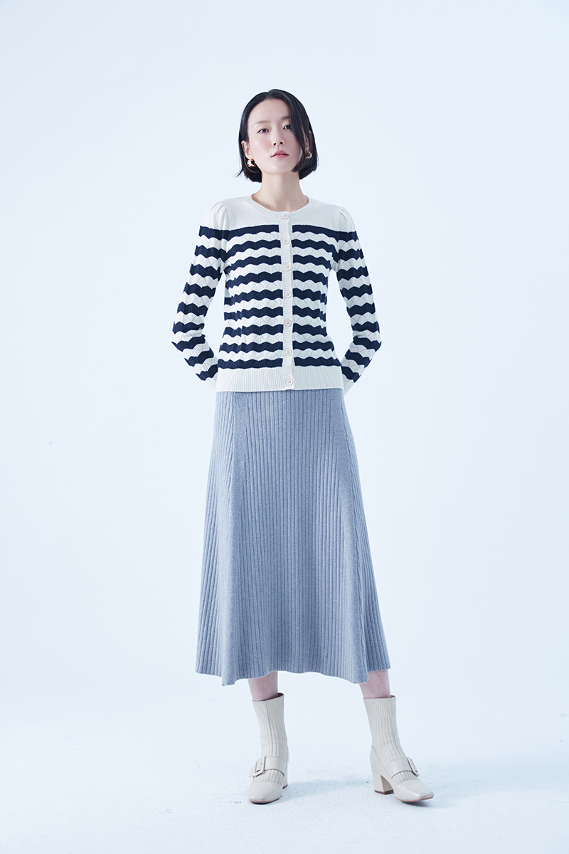 圣弗尔瑞 圆领翻花女开衫  鄂尔多斯特色羊绒衫 100%羊绒