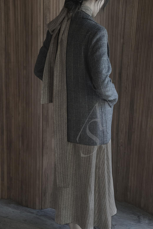 Margaret Howell 烟灰色格纹羊毛西装外套 商品图2