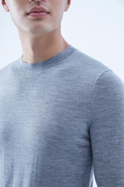 圣弗尔瑞鄂尔多斯特色精纺圆领男套衫  30%羊绒55%防缩毛15%丝光毛 商品图11