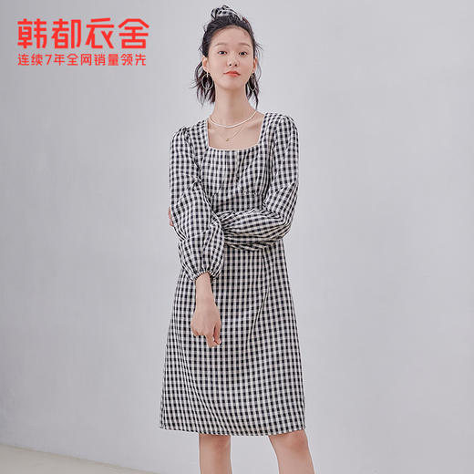 韩都衣舍冬季新款复古格子方领高腰显瘦气质连衣裙女OM82314A 商品图3