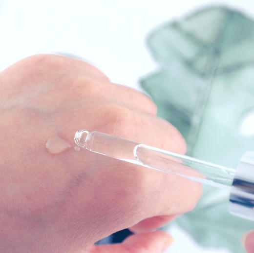 艺霏虾青素30ml+优斐斯传明酸30ml组合套餐 商品图6