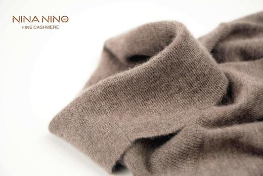 精纺羊绒高领套衫 商品图1