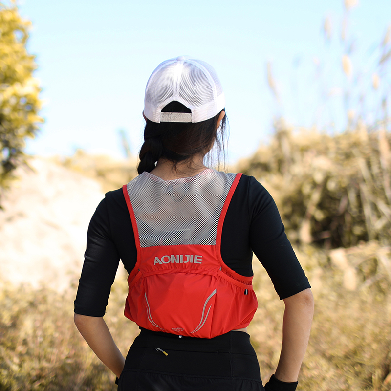 2.5升奥尼捷马拉松越野跑背包C932