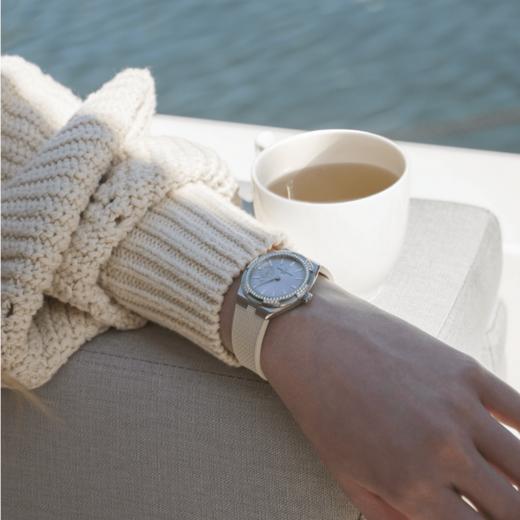 江诗丹顿 Vacheron Constantin 纵横四海系列石英腕表 1205V/000R-B592 商品图7