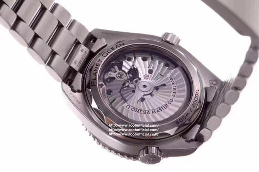 VS新品发售：海马600GMT太极圈43.5mm 一体的黑白陶瓷圈，耗时八个月尝试五种不同思路做出正品质感，代表白天黑夜，和GMT针相互辉映。颜值上比肩水鬼 商品图9