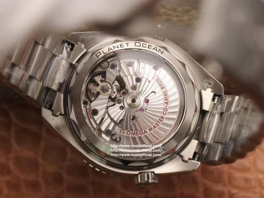 VS新品发售：海马600GMT太极圈43.5mm 一体的黑白陶瓷圈，耗时八个月尝试五种不同思路做出正品质感，代表白天黑夜，和GMT针相互辉映。颜值上比肩水鬼 商品图5