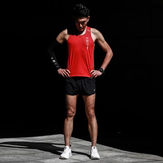 身体智慧 BODYWIT 男款 飞天PRO 速干超轻马拉松背心 商品图3