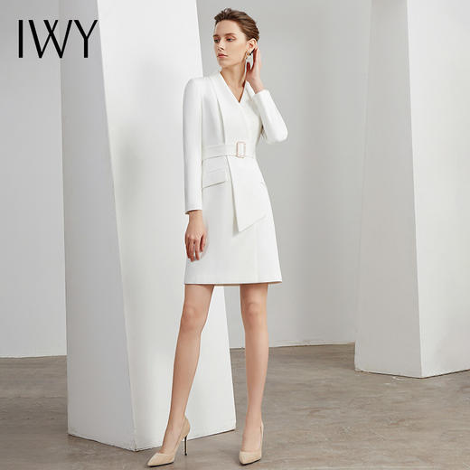 IWY/白色西服连衣裙收腰显瘦工作服女播音主持艺考正装职业装Q11112-W 商品图4