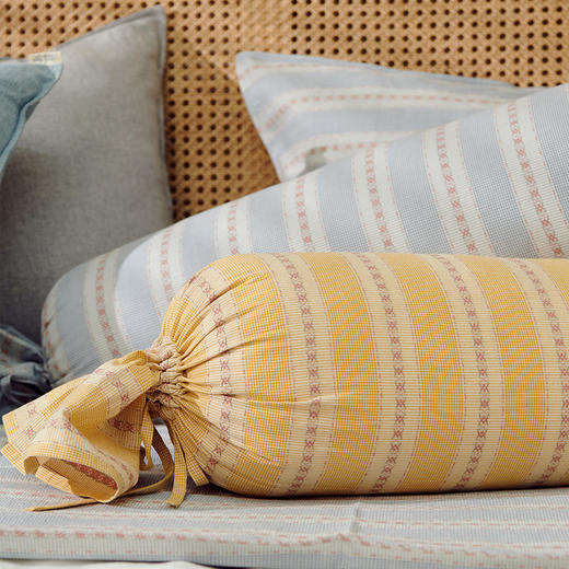 阳春小镇睡觉抱枕侧睡夹腿床上长条枕靠枕 商品图2