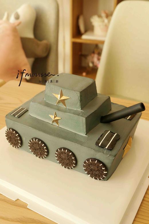 「男孩」异形坦克 商品图0