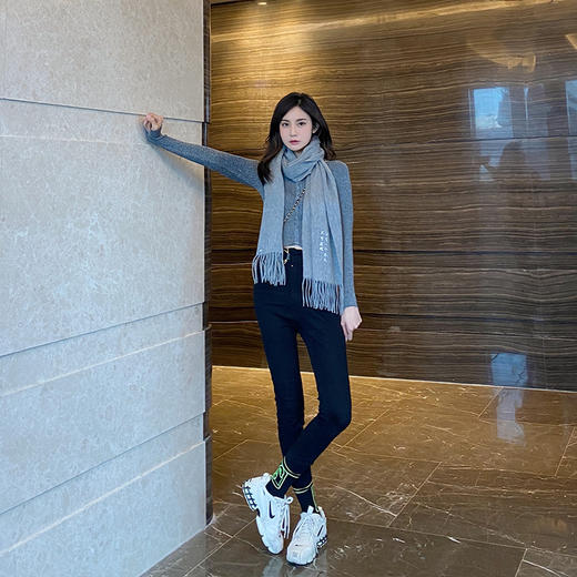 南周文创-“没有一个冬天不可逾越”围巾 徐静蕾手写款 （男女可戴） 商品图11