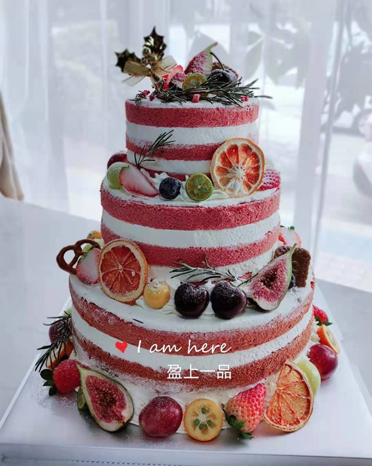 三层红丝绒裸蛋糕