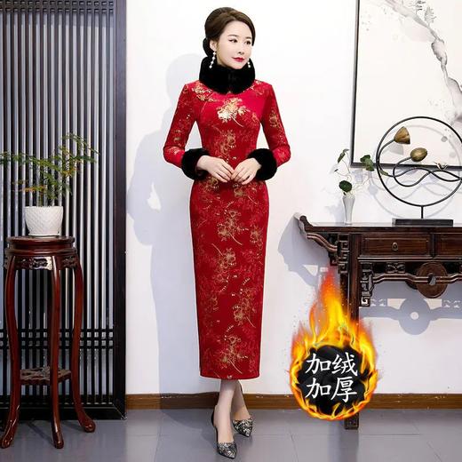 PDD-新款高档婚礼喜婆婆加绒加厚金丝绒长款连衣裙 商品图2