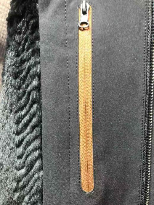 4楼蒙帝菲尔 皮毛上衣 商品图1