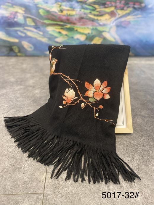 优品堂《白百何》拉绒刺绣长围巾披肩 商品图7