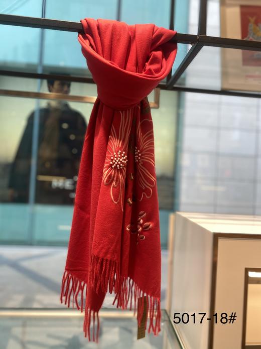优品堂《白百何》拉绒刺绣长围巾披肩 商品图9
