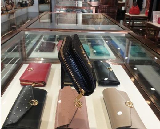 奥莱Saint Laurent Matlasse 轻巧双折钱包403723 BOW01 1000JPY带授权招加盟代理 商品图1