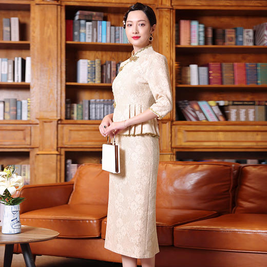 DLQ-A2744气质名媛显瘦蕾丝绣花旗袍 商品图1
