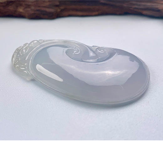 派瑞翡翠 翡翠挂件 糯种 飘绿花 商品图3