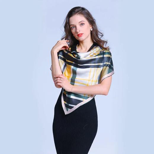 优品堂“芳菲国色”桑蚕丝90方巾防晒喷绘真丝巾 商品图12