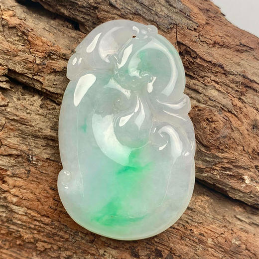 派瑞翡翠 翡翠挂件 糯种 飘绿花 商品图3