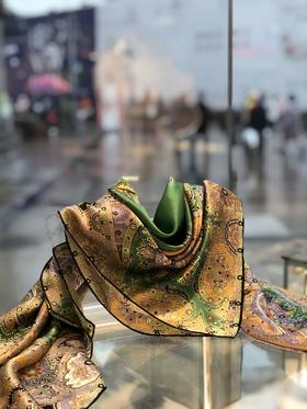 YOPOTA/优品堂“雍容华贵”重磅桑蚕丝，防紫外线，140大方巾丝巾