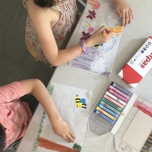 【日本进口】kitpas水溶性套筒12色蜡笔 可擦拭可水洗可调色安全蜡笔 商品图2