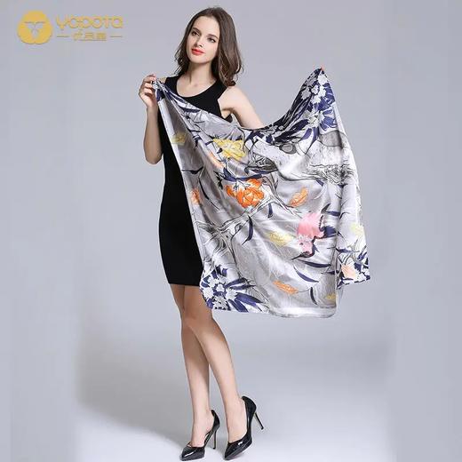 优品堂“芳菲国色”桑蚕丝90方巾防晒喷绘真丝巾 商品图8