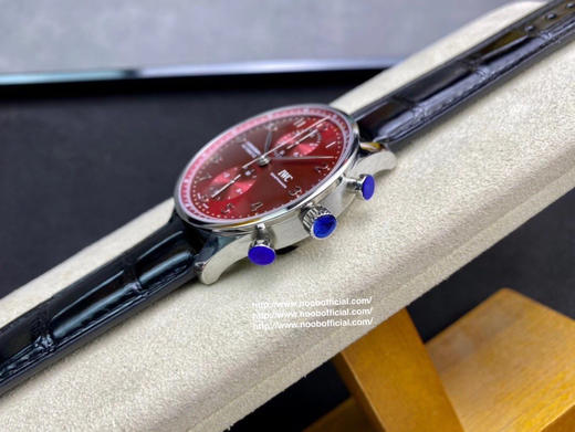 ZF实力演绎，震撼出击完美还原万国表葡萄牙系列新一代背透款葡计。 商品图7