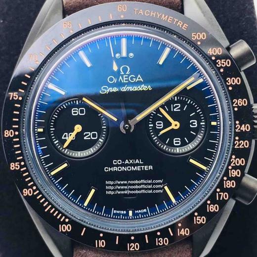 OM 超霸系列 “月之暗面”          V2版本 荣耀回归  OM自主研发自制9300机芯3点盘为【12小时】和【60分钟】累积计时盘，所有功能及外观均按照原版 商品图11