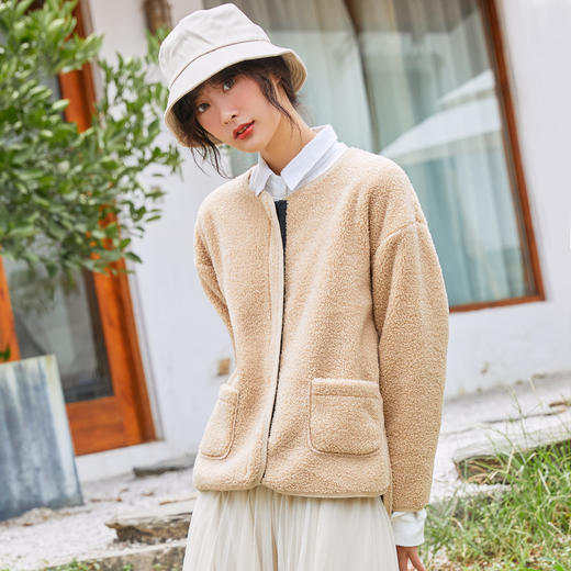 【蓬松柔软】羊羔绒马甲 外套 三种颜色 随心搭配 柔软亲肤 保暖性强 商品图2