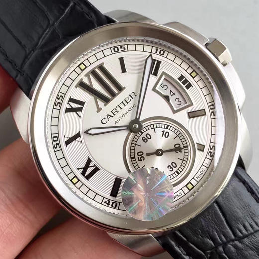 JF精品 卡地亚卡历博、升级版 强势推出！1比1原装开模 搭载复制原版1904-PS MC机芯 双面电透膜蓝宝石水晶玻璃 日历盘字体和原版一致，壳套做工精致！绝对是精品中的精品！ 商品图11